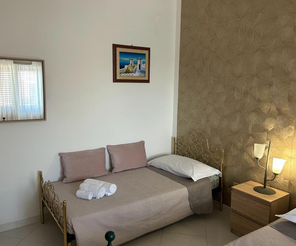Nina Apartament Giardini Naxos Con Posto Auto Exterior foto